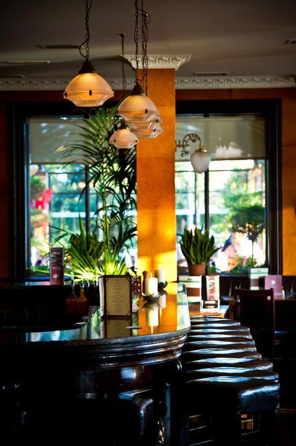 河畔小屋酒店 Ferrybank 外观 照片