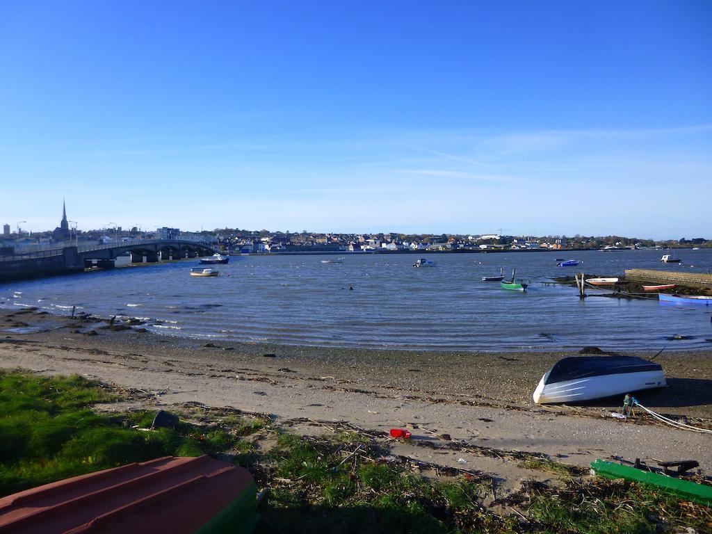 河畔小屋酒店 Ferrybank 外观 照片